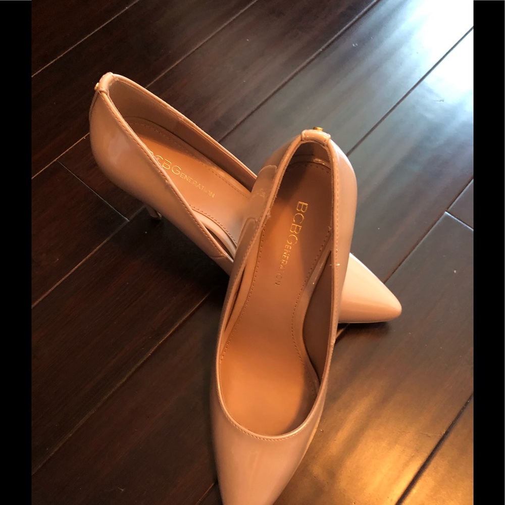Bcbg nude shoes
